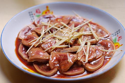 头抽蒸猪舌头的做法