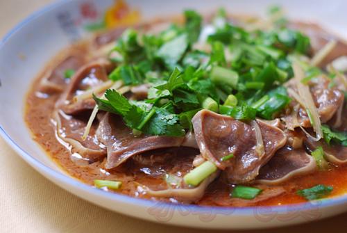 头抽蒸猪舌头的做法