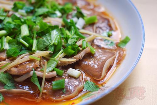 头抽蒸猪舌头的做法