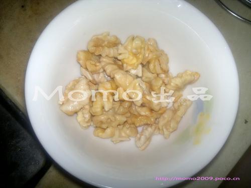 虫草花核桃猪骨汤的做法