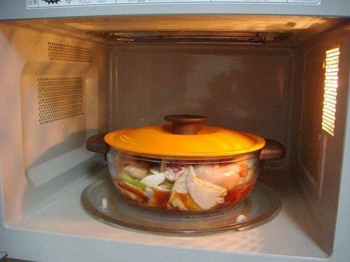 淮山枸杞蒸鸡的做法