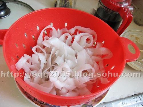 �齴���۵�����