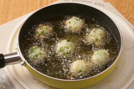 萝卜素丸子的做法