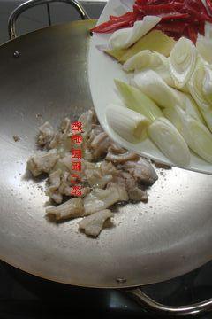 小炒木耳的做法