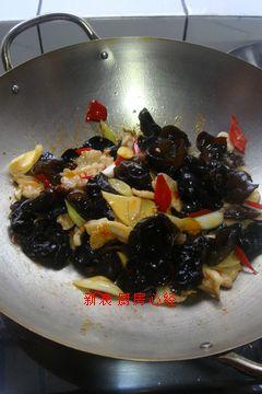 小炒木耳的做法