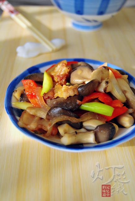 平菇炒肉的做法