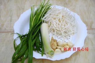 肉皮炒豆芽的做法