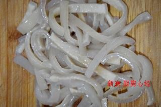 肉皮炒豆芽的做法