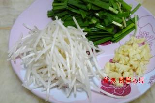 肉皮炒豆芽的做法