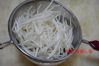 肉皮炒豆芽的做法