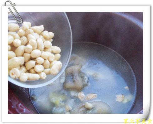 花生蹄花汤的做法