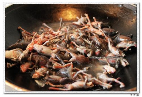 ���˸�������