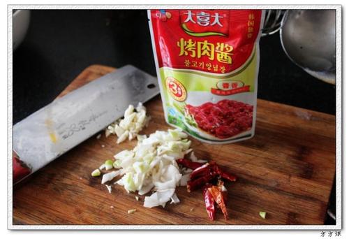 ���˸�������