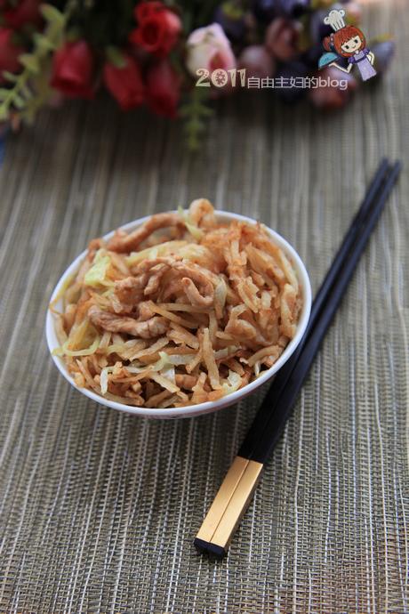 肉丝炒饼的做法