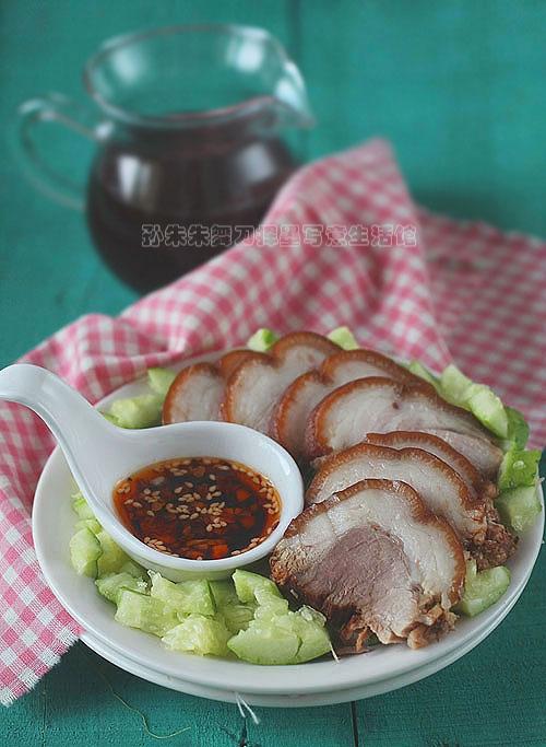 酱肘花拍黄瓜的做法