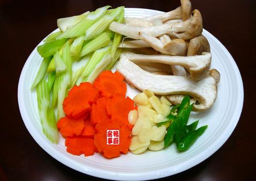 沙嗲猪颈肉的做法