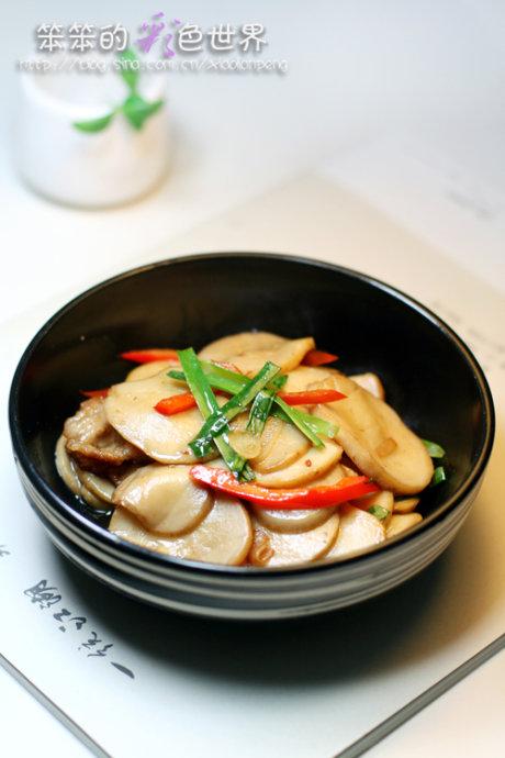 五花肉煎杏鲍菇的做法