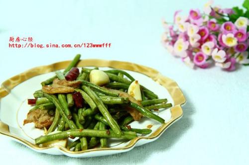 大蒜烧豇豆的做法