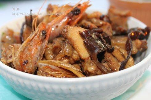 虾油木耳鸡块的做法