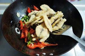 香辣鱼块的做法