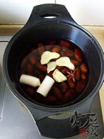 盐水煮蚕蛹的做法