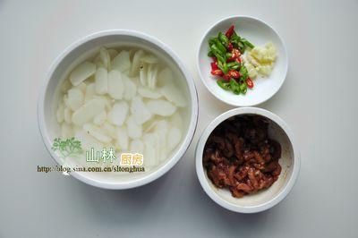 荸荠炒肉丝的做法