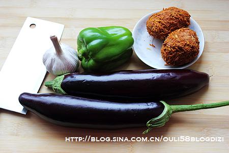 烧茄子皮蛋的做法