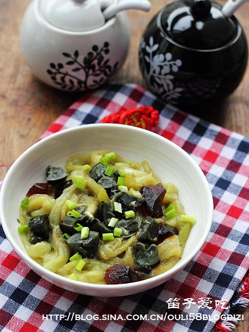 烧茄子皮蛋的做法