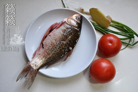 鲫鱼西红柿汤的做法