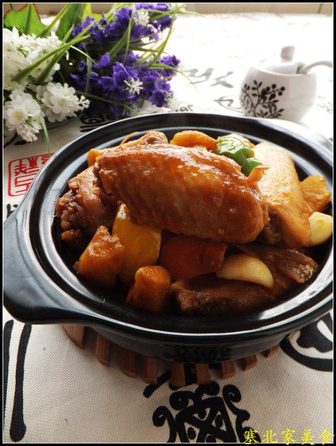 三汁焖鸡翅锅的做法