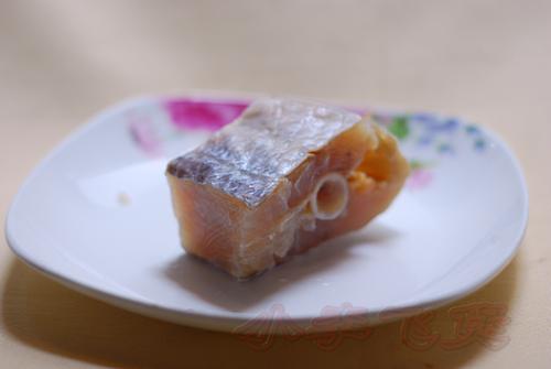 咸鱼蒸鸡的做法