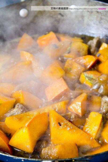 南瓜煲排骨的做法