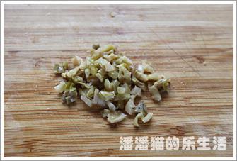 榨菜拌月饼的做法