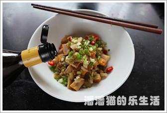 榨菜拌月饼的做法