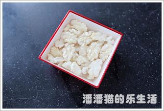 嫩桃仁拌豆尖的做法