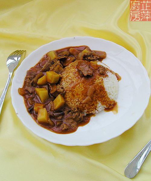 番茄红烩牛肉盖饭的做法