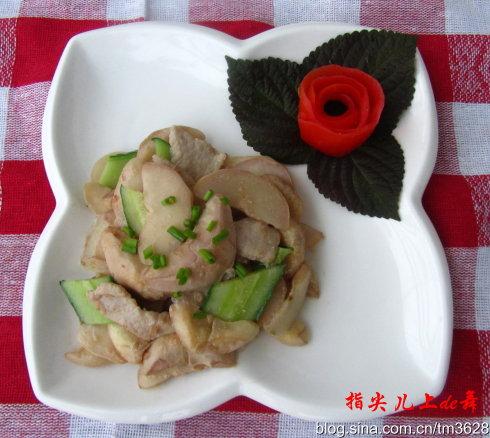 菱角炒肉片的做法