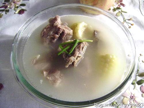 玉米排骨汤的做法