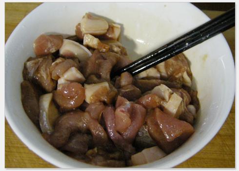 蘑菇炒肉片的做法