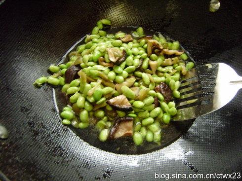 毛豆榨菜炒香菇的做法