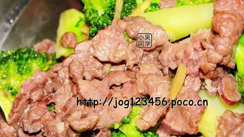 西兰花炒牛肉的做法