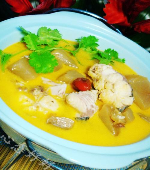 毛哥酸萝卜鱼的做法