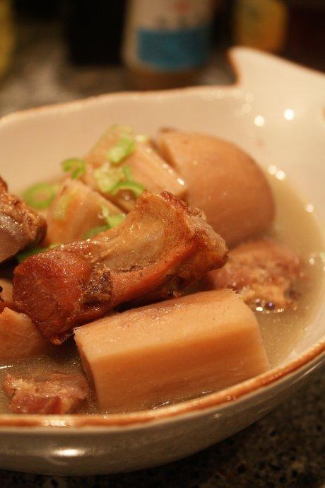 排骨炖莲藕的做法