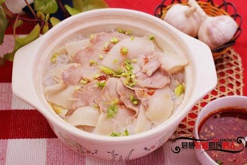 ����۰��������