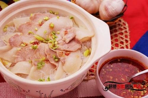 ����۰��������