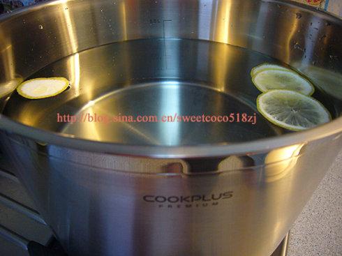 栗子红枣小排汤的做法