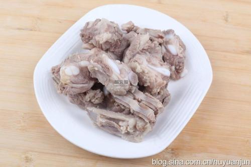 �۸��Ƥ�������Źǵ�����