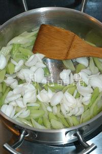 西芹百合的做法