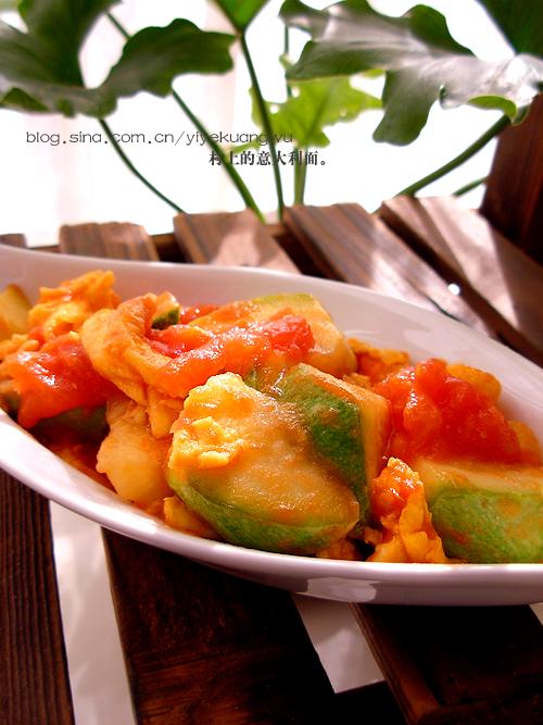 西红柿小瓜炒鸡蛋的做法