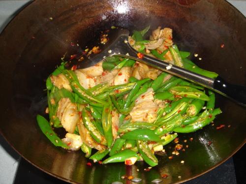 尖椒回锅肉的做法